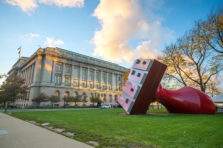 Cleveland museum of art from outside with 'free' sculpture
